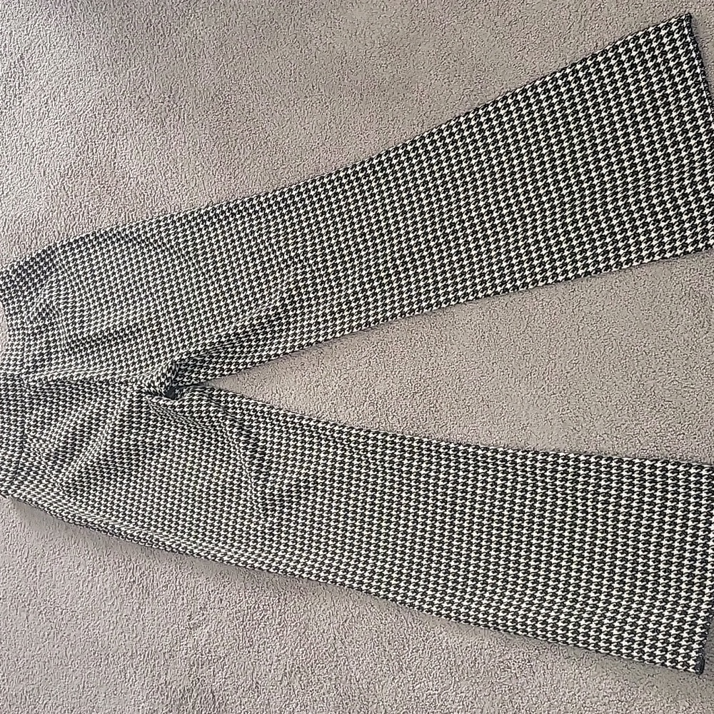 Sanctuary Houndstooth Patterned Pants - image 4